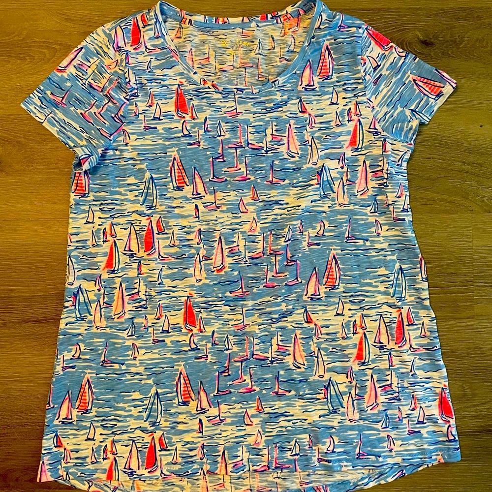 NWT LILLY PULITZER SCOOP NECK SHIRT